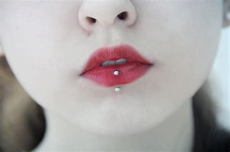 vertical labret piercings